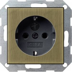 Розетка с/з,с затвором (shutter) и символом бронза/антрацит Gira S-55